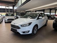 Gebraucht Ford Focus Titanium 125 PS (91 kW) 2017 Weiß Limousine