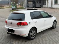 Gebraucht VW Golf VI 110 PS (80 kW) 2009 Weiß Kleinwagen