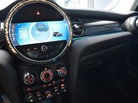 Gebraucht Mini Cooper Classic 136 PS (100 kW) 2021 Schwarz Kleinwagen