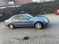 Gebraucht Mercedes 220 150 PS (110 kW) 2003 Blau Limousine