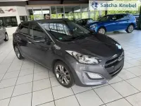Gebraucht Hyundai i30 Premium 135 PS (99 kW) 2016 Grau Limousine