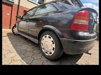 Gebraucht Opel Astra 77 PS (56 kW) 2002 Schwarz Kleinwagen