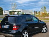 Gebraucht Mercedes ML320 224 PS (164 kW) 2007 Schwarz SUV