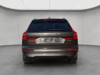 Gebraucht Volvo XC60 Core 250 PS (183 kW) 2024 Platinum grey metallic SUV