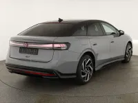 Neu VW ID.7 IQ Drive 11 kW (15 PS) 2026 Mondsteingrau / dach schwarz