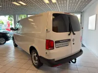 Gebraucht VW Transporter 110 PS (80 kW) 2024 Candyweiss Van