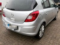 Gebraucht Opel Corsa 87 PS (63 kW) 2012 Silber Kleinwagen