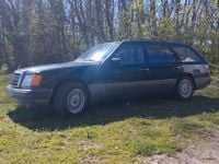 Gebraucht Mercedes E300 179 PS (131 kW) 1989 Schwarz Kombi