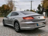 Usata VW Arteon 150 CV (110 kW) 2017 Grigio Utilitaria