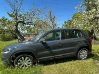 Gebraucht VW Tiguan Trendline 125 PS (91 kW) 2016 Grau SUV