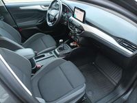 Gebraucht Ford Focus 125 PS (91 kW) 2018 Grau Kombi