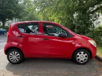 Gebraucht Opel Agila 65 PS (47 kW) 2009 Rot Kleinwagen