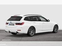 Nowe BMW 330e 184 KM (135 kW) 2026 Biały Kombi