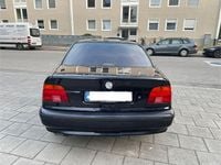 Gebraucht BMW 528 Sport Line 193 PS (141 kW) 1998 Blau Limousine