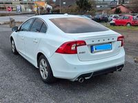 Gebraucht Volvo S60 R-Design 205 PS (150 kW) 2011 Weiß Limousine