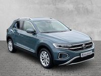 Gebraucht VW T-Roc Style 150 PS (110 kW) 2024 Blau SUV