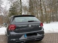 Gebraucht VW Polo Trendline 65 PS (47 kW) 2018 Grau Kleinwagen