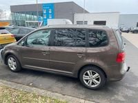 Gebraucht VW Touran 105 PS (77 kW) 2012 Braun Van / Kleinbus
