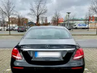 Gebraucht Mercedes E220 194 PS (142 kW) 2016 Schwarz Limousine