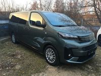 Neu Peugeot e-Traveller Active 100 kW (136 PS) 2025 Grün Van / Kleinbus