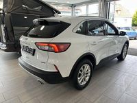 Gebraucht Ford Kuga Titanium 224 PS (164 kW) 2022 Weiß SUV