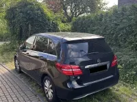 Gebraucht Mercedes B180 122 PS (89 kW) 2015 Schwarz Kleinwagen