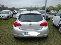 Gebraucht Opel Astra 116 PS (85 kW) 2011 Silber Limousine
