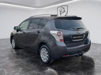 Gebraucht Toyota Verso 126 PS (92 kW) 2009 Grau Van / Kleinbus