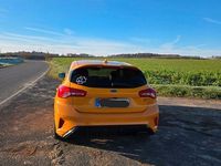 Gebraucht Ford Focus ST 190 PS (139 kW) 2019 Orange Limousine