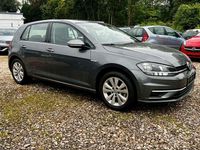 Gebraucht VW Golf VII Comfortline 131 PS (96 kW) 2019 Grau Limousine