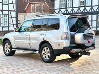 Gebraucht Mitsubishi Pajero Intense 170 PS (125 kW) 2007 Silber SUV