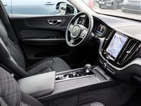 Gebraucht Volvo XC60 Core 197 PS (144 kW) 2023 Schwarz SUV