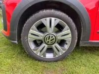 Gebraucht VW cross up! 90 PS (66 kW) 2018 Rot Kleinwagen