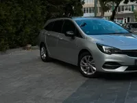 Gebraucht Opel Astra 131 PS (96 kW) 2021 Grün Limousine