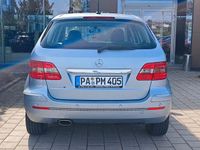 Gebraucht Mercedes B200 136 PS (100 kW) 2006 Blau Van / Kleinbus