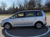 Gebraucht VW Touran Basis 116 PS (85 kW) 2004 Grau Van / Kleinbus