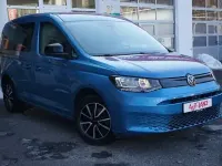Używany VW Caddy 75 KM (55 kW) 2021 Niebieski Minivan