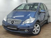 Gebraucht Mercedes A150 95 PS (69 kW) 2008 Blau Kleinwagen