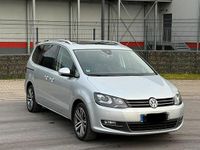 Gebraucht VW Sharan Highline 177 PS (130 kW) 2019 Silber Van / Kleinbus