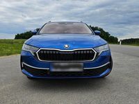 Gebraucht Skoda Octavia Selection 150 PS (110 kW) 2025 Blau Kombi