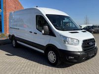 Gebraucht Ford Transit Trend 131 PS (96 kW) 2022 Weiß Van / Kleinbus