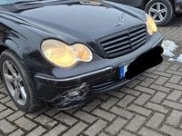 Gebraucht Mercedes C180 143 PS (105 kW) 2007 Schwarz Limousine