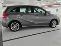 Gebraucht Mercedes B180 109 PS (80 kW) 2013 Grau Kleinwagen