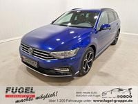 Gebraucht VW Passat R-line 200 PS (147 kW) 2023 Blau Kombi