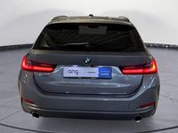 Gebraucht BMW 320 190 PS (139 kW) 2022 Grau Kombi