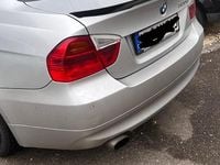 Gebraucht BMW 320 177 PS (130 kW) 2008 Silber Limousine