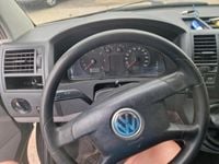 Second-hand VW Caravelle 131 CP (96 kW) 2004 Negru Van