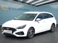 Gebraucht Hyundai i30 120 PS (88 kW) 2023 Weiß Kleinwagen