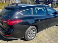 Gebraucht Ford Focus Titanium 125 PS (91 kW) 2023 Obsidianschwarz metallic Kombi
