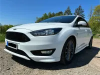 Gebraucht Ford Focus ST-Line 125 PS (91 kW) 2017 Weiß Limousine